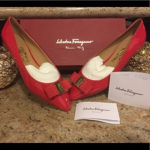 Salvatore Ferragamo Emy red flats size 8.5